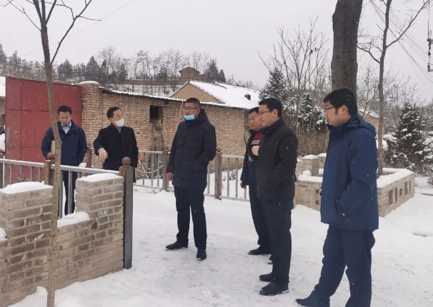 当好“四大员” 助力“五个化”——必一平台-必一(中国)官方
积极做好包抓共建村社文明创建工作(图2) 当好“四大员” 助力“五个化”——必一平台-必一(中国)官方
积极做好包抓共建村社文明创建工作(图2)