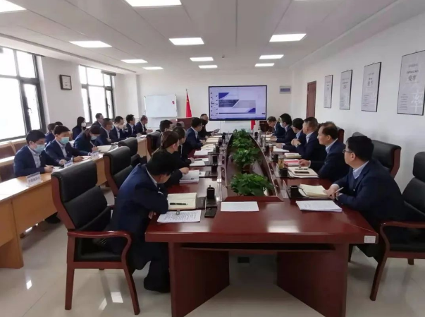 必一平台-必一(中国)官方
召开党委理论中心组集体学习会议(图2)